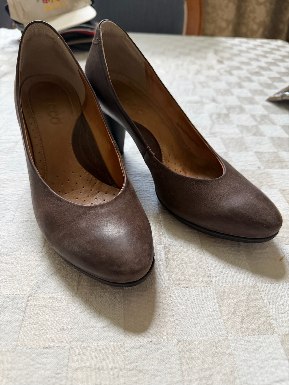 Ecco Brown Leather Mid Heel Pumps